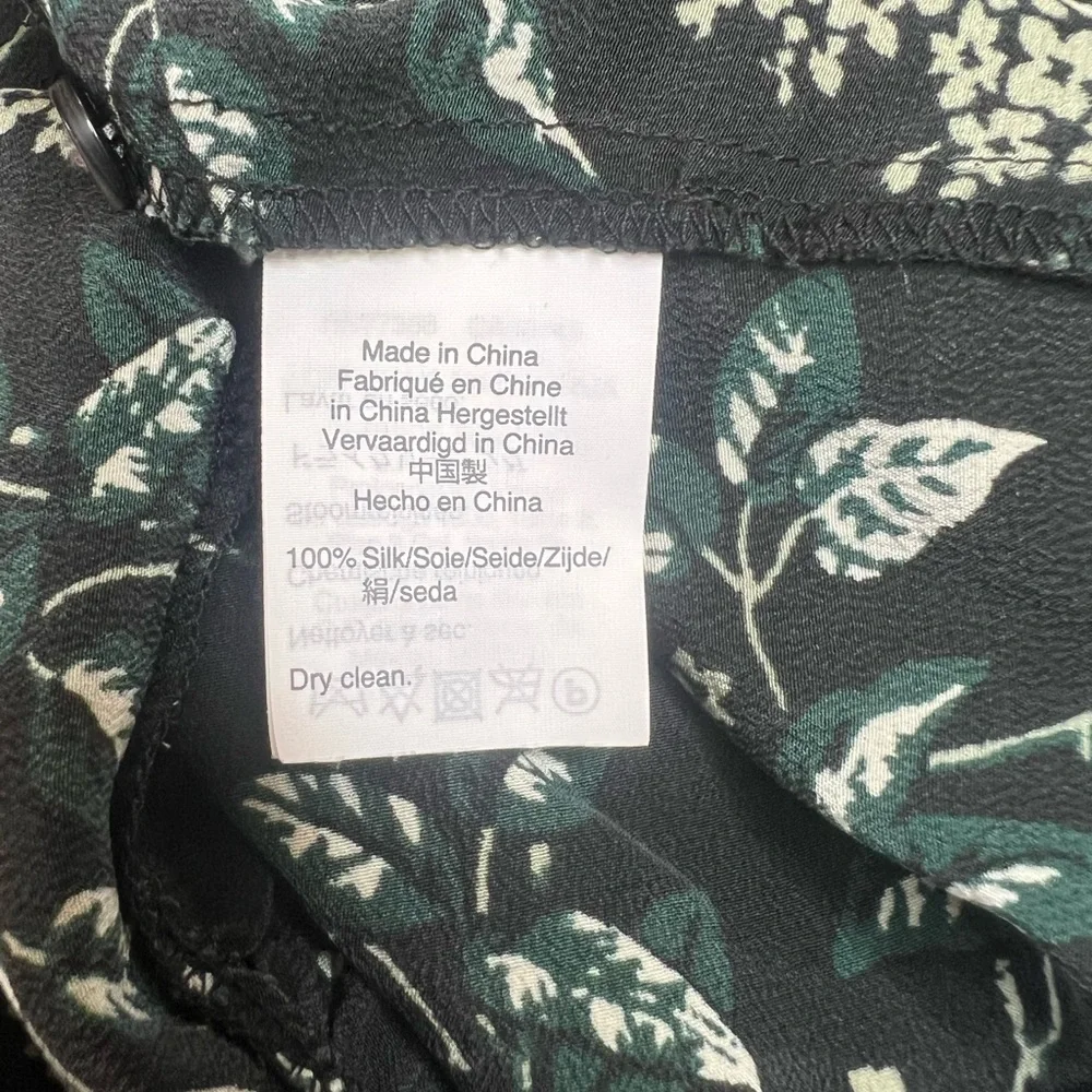 Madewell Silk Ruffle-Hem Wrap Top in Antique Flora Medium - Picture 8 of 10